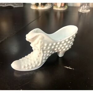 Fenton White Daisy & Button Glass Shoe Slipper Cat Head Vintage